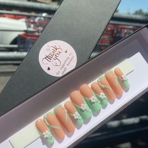 Press on nails💅🏻